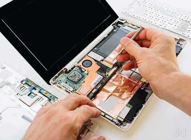 laptop macbook repair services 1